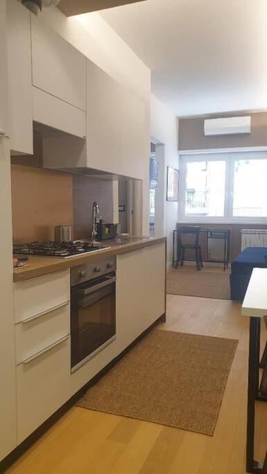 Raffinato Appartamento Metro A 罗马 外观 照片